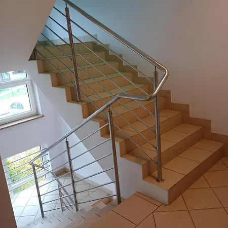 13 Apartman *